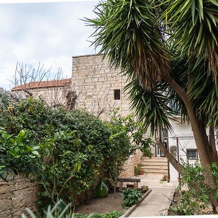Casa Vacanze Alisei Terlizzi Exteriör bild