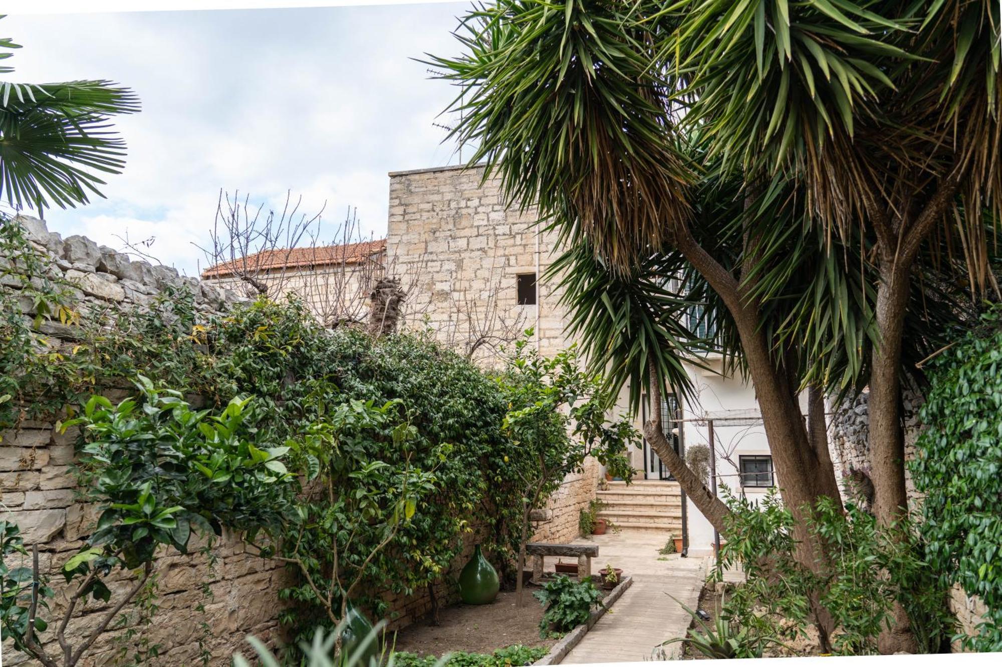 Casa Vacanze Alisei Terlizzi Exteriör bild