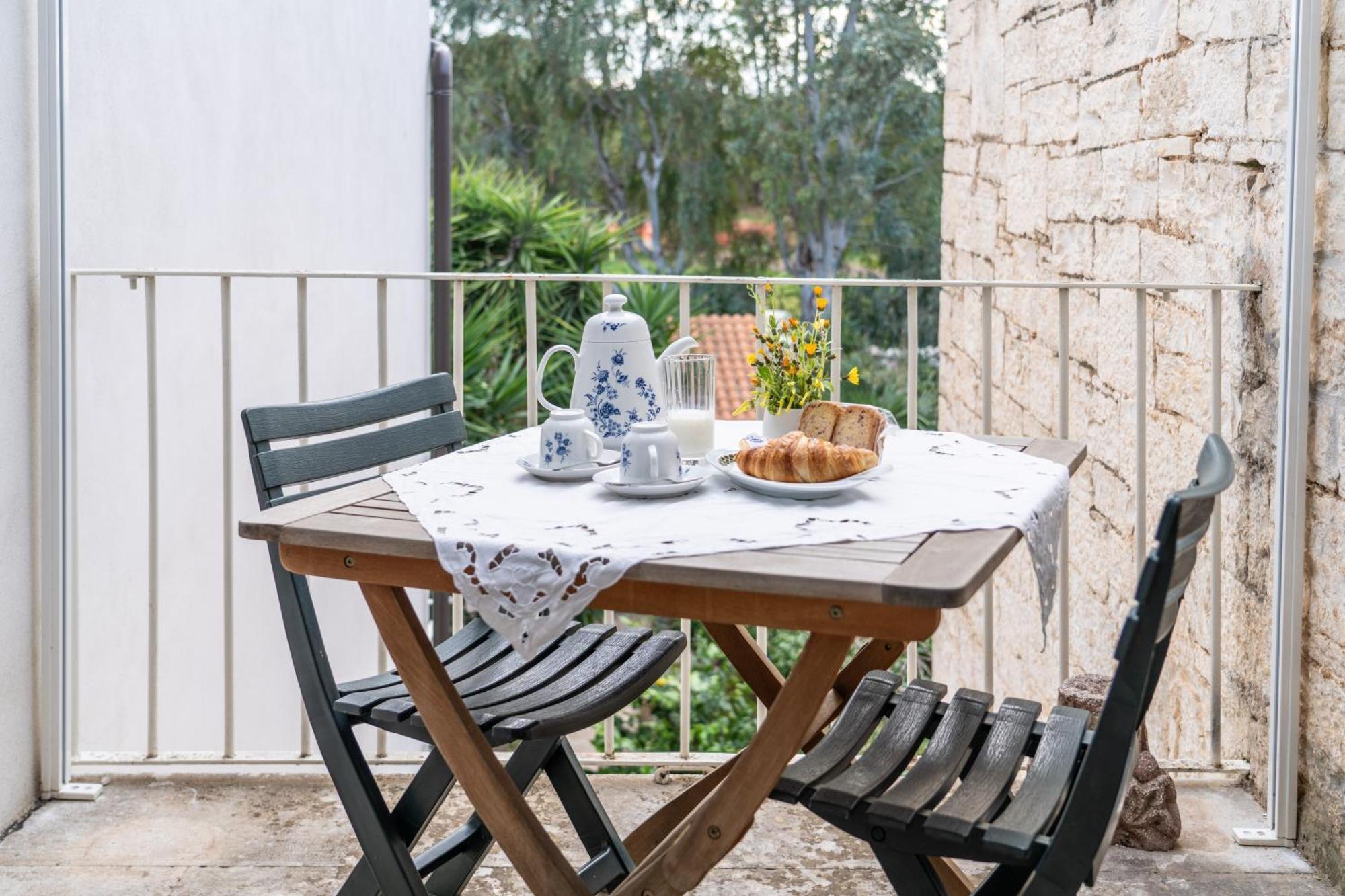 Casa Vacanze Alisei Terlizzi Exteriör bild